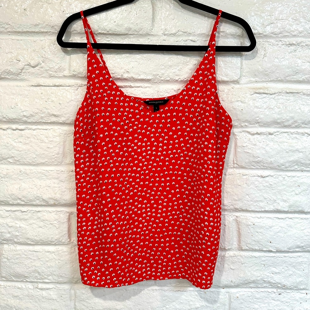 EUC Banana Republic Red Floral Sleeveless Cami Blouse SIZE small